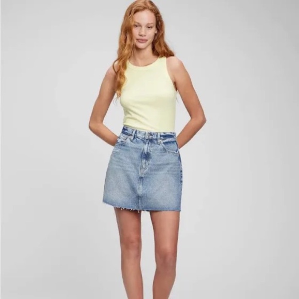 Gap denim mini skirt